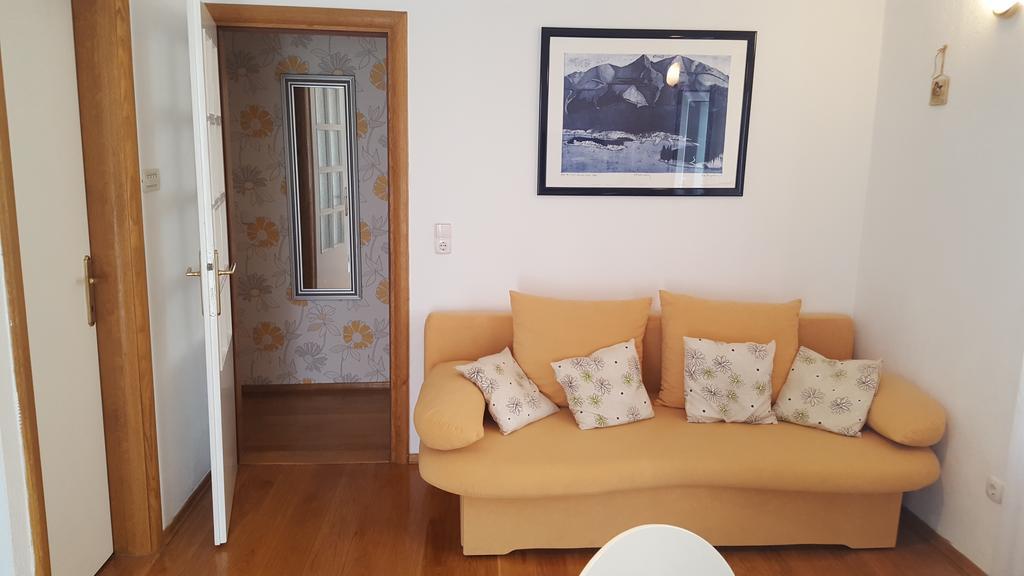 Apartments Karlo Makarska Esterno foto