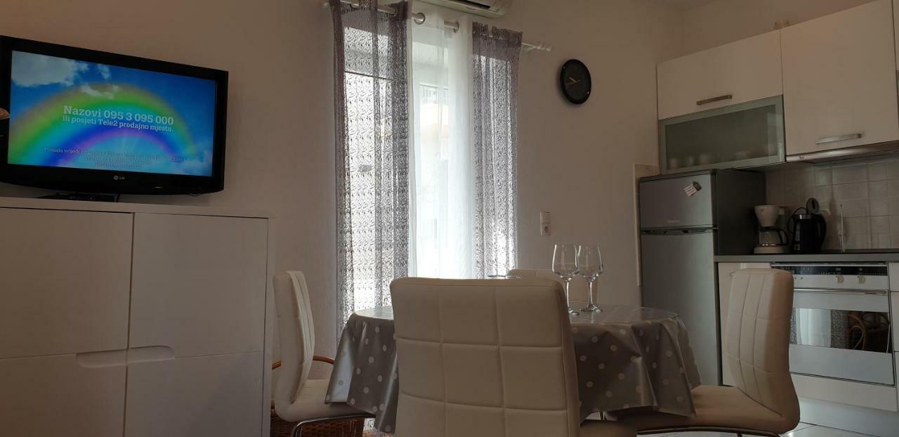 Apartments Karlo Makarska Esterno foto